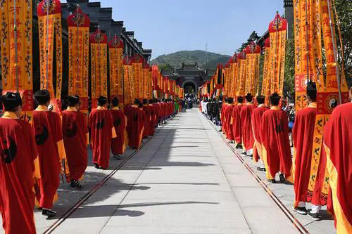 速求十道诗歌鉴赏题，完了给采纳，